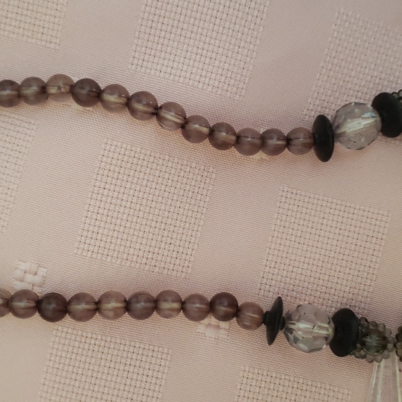 Pretty Beaded Necklace - Picture 4 of 7